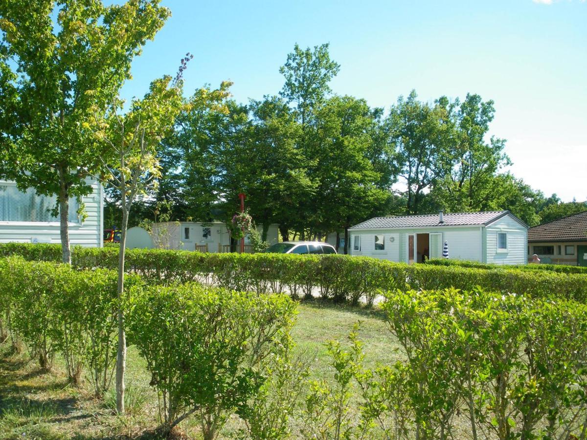 Camping Du Pontis Verteillac Екстер'єр фото