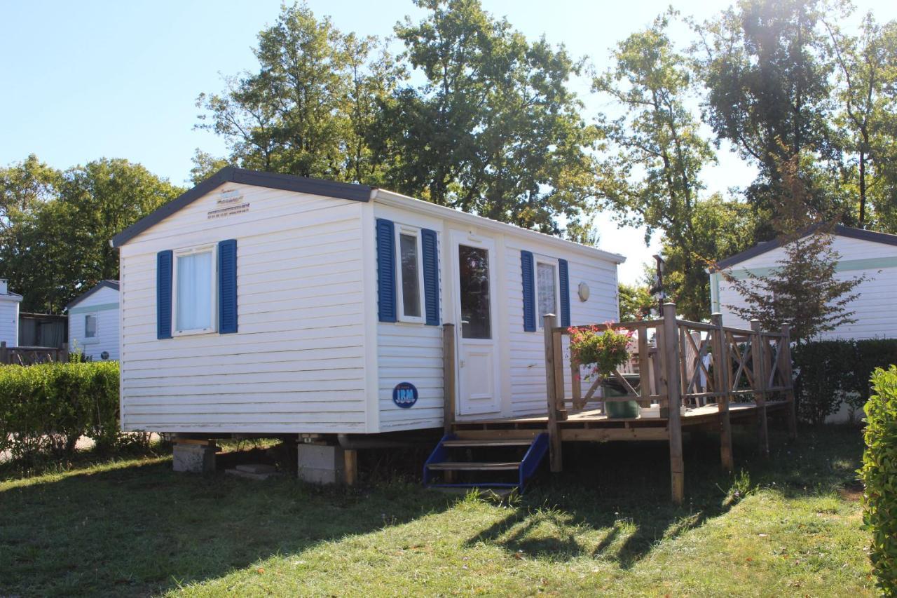 Camping Du Pontis Verteillac Екстер'єр фото