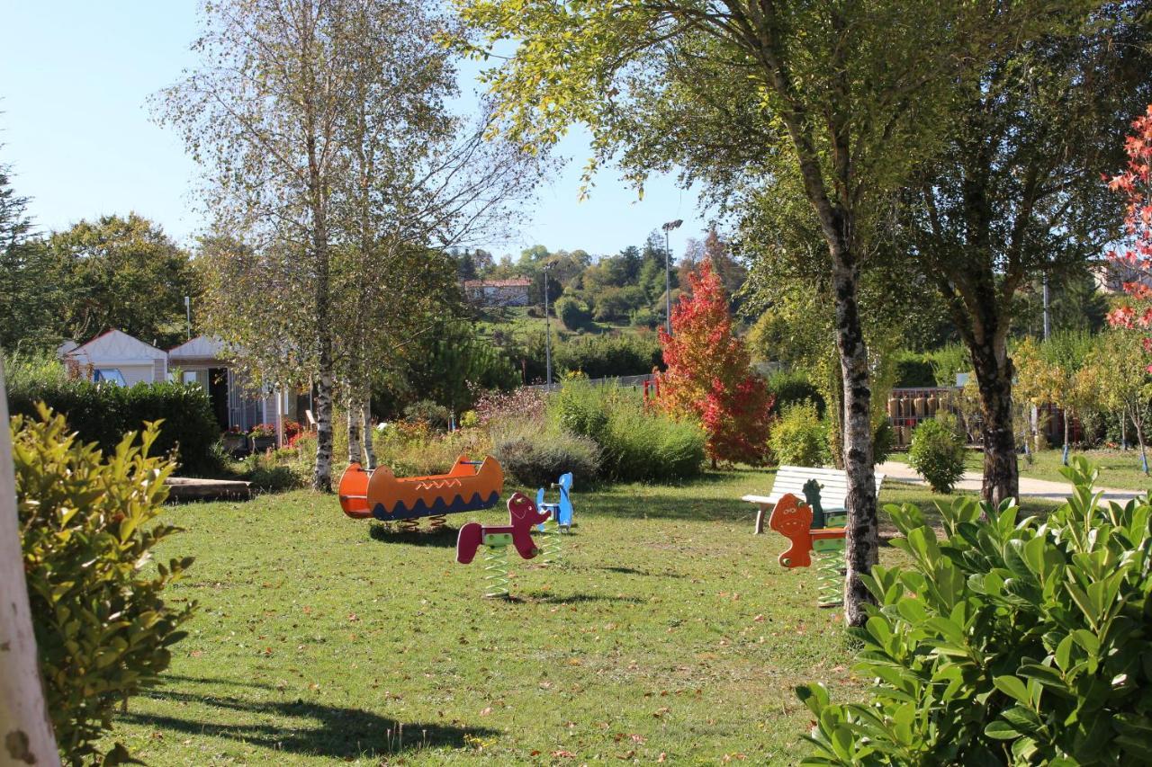 Camping Du Pontis Verteillac Екстер'єр фото