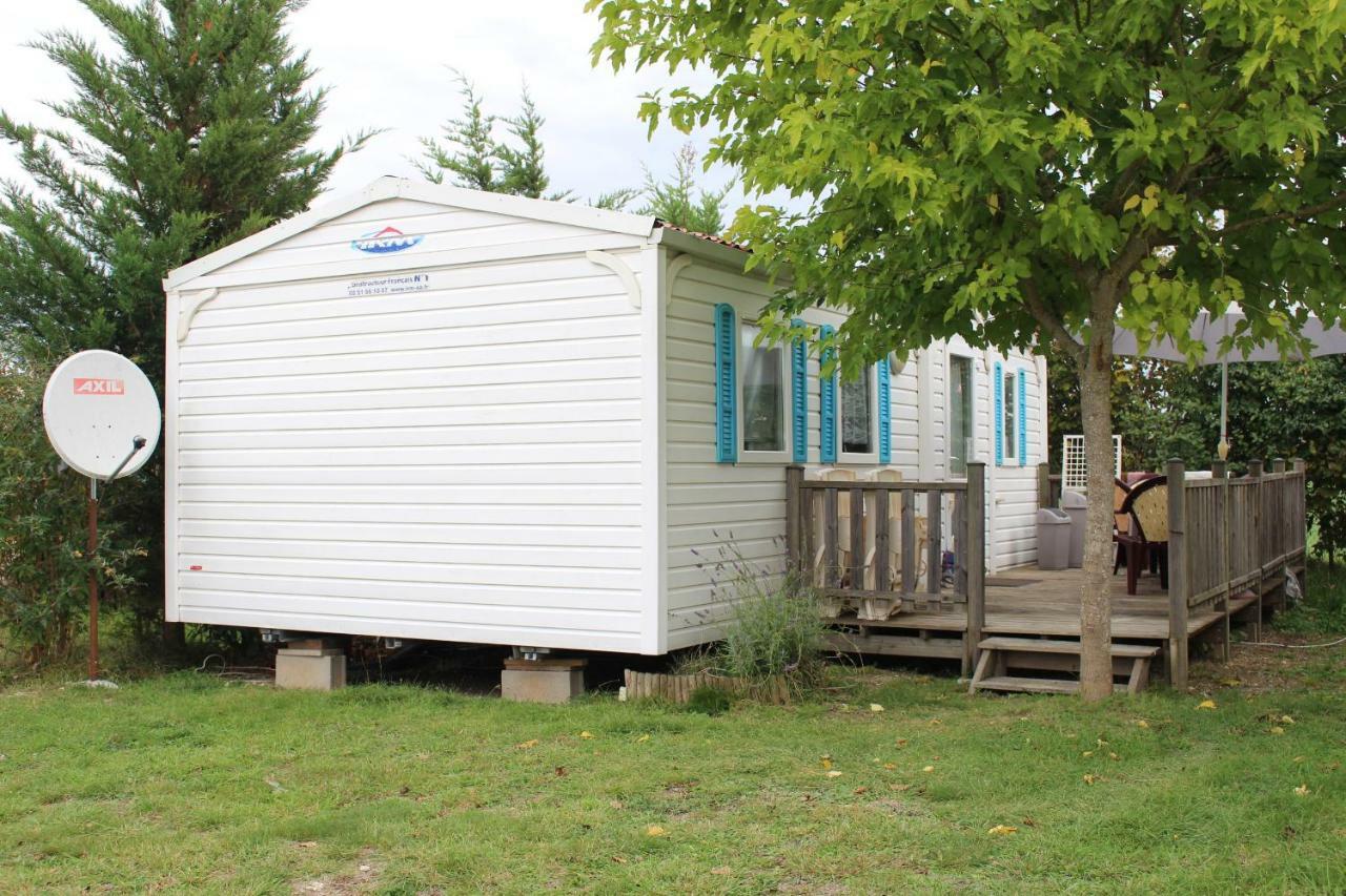 Camping Du Pontis Verteillac Екстер'єр фото