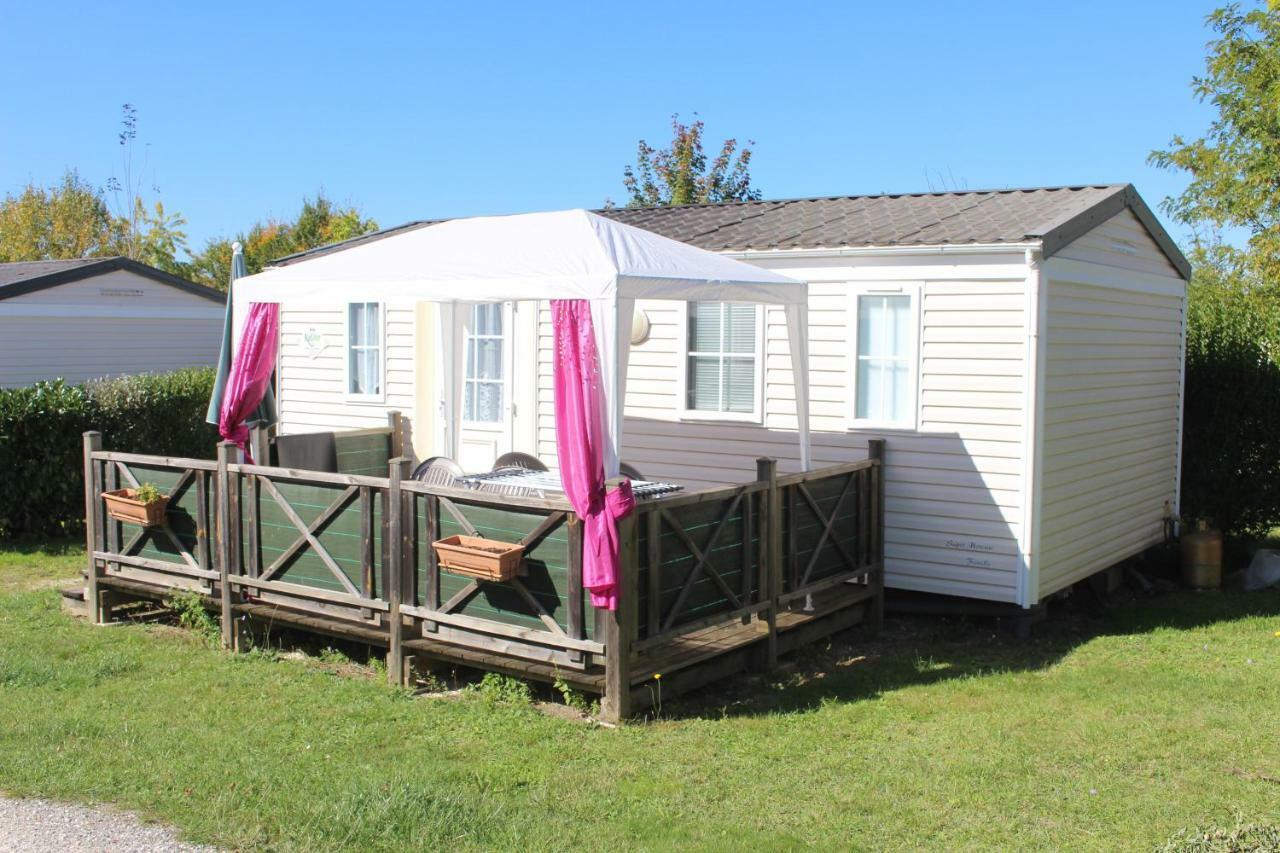 Camping Du Pontis Verteillac Екстер'єр фото