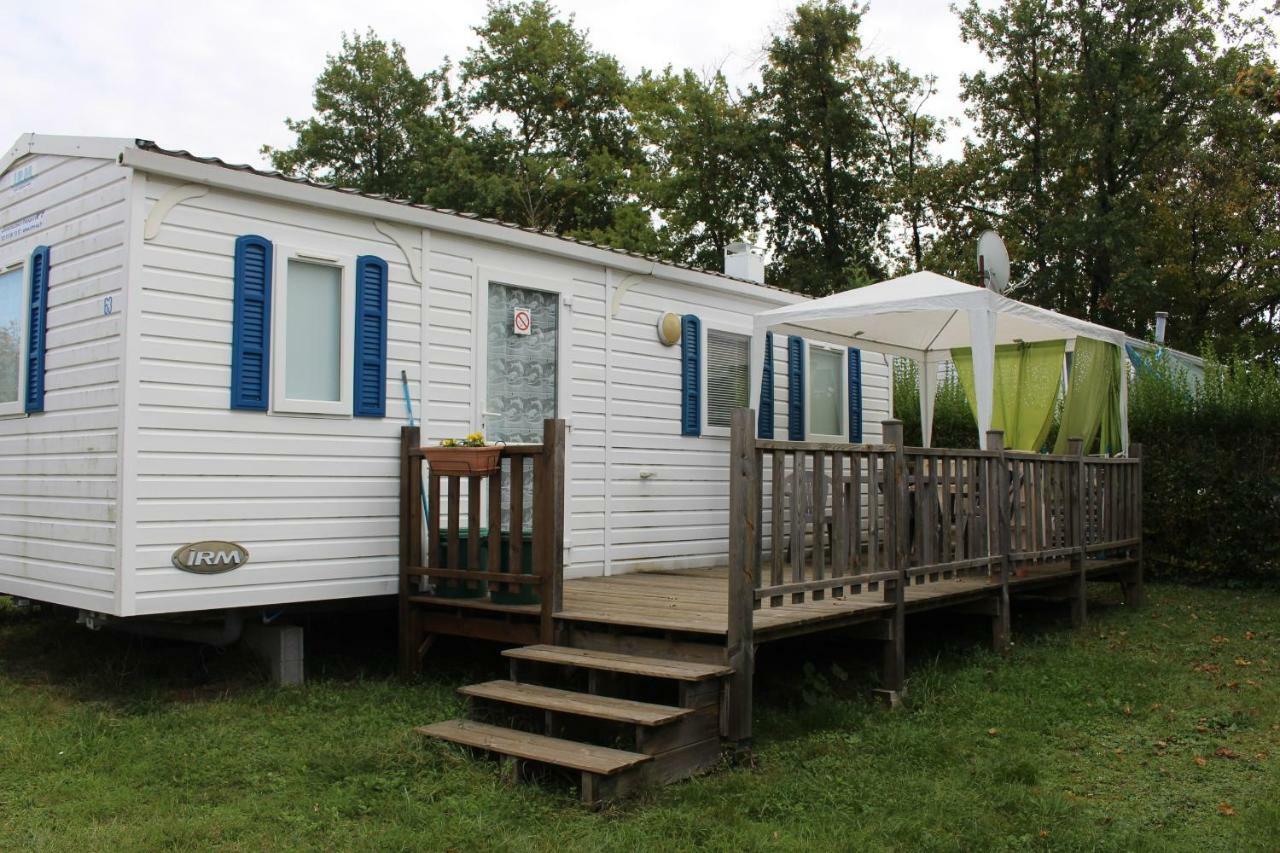 Camping Du Pontis Verteillac Екстер'єр фото