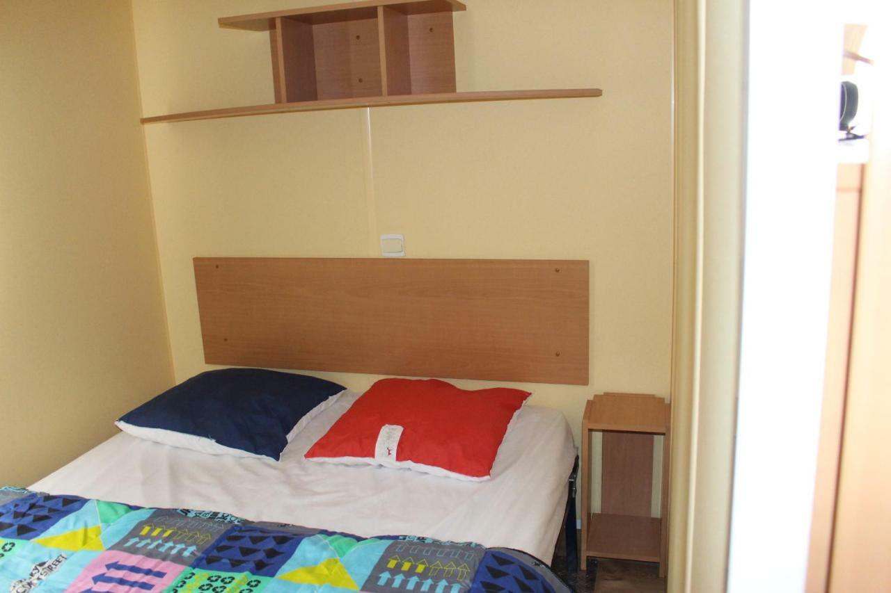 Camping Du Pontis Verteillac Екстер'єр фото