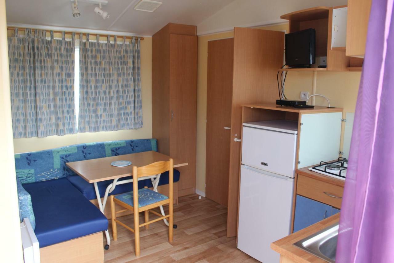 Camping Du Pontis Verteillac Екстер'єр фото