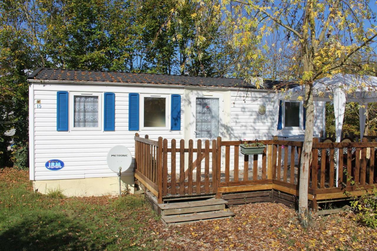 Camping Du Pontis Verteillac Екстер'єр фото